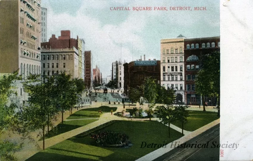 Postcard - Capital Square Park, Detroit, Mich