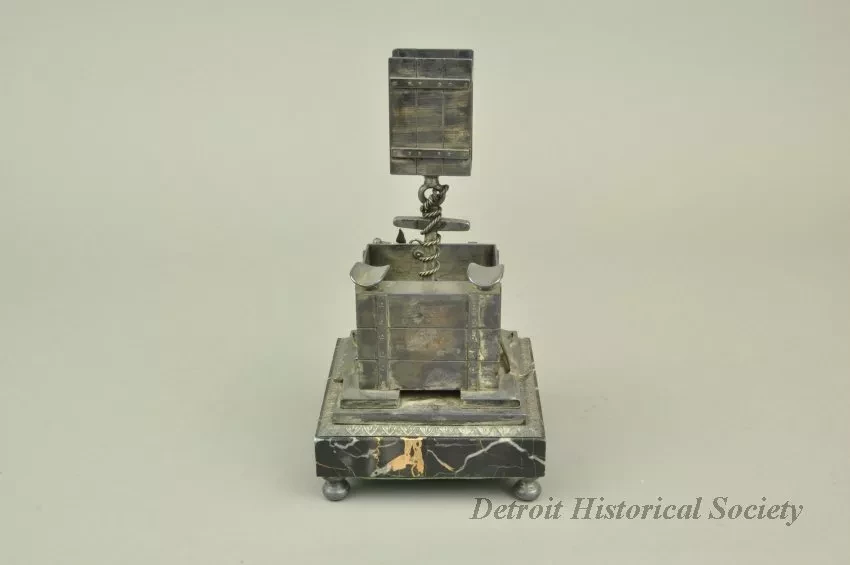 Desk Set - Ashtray