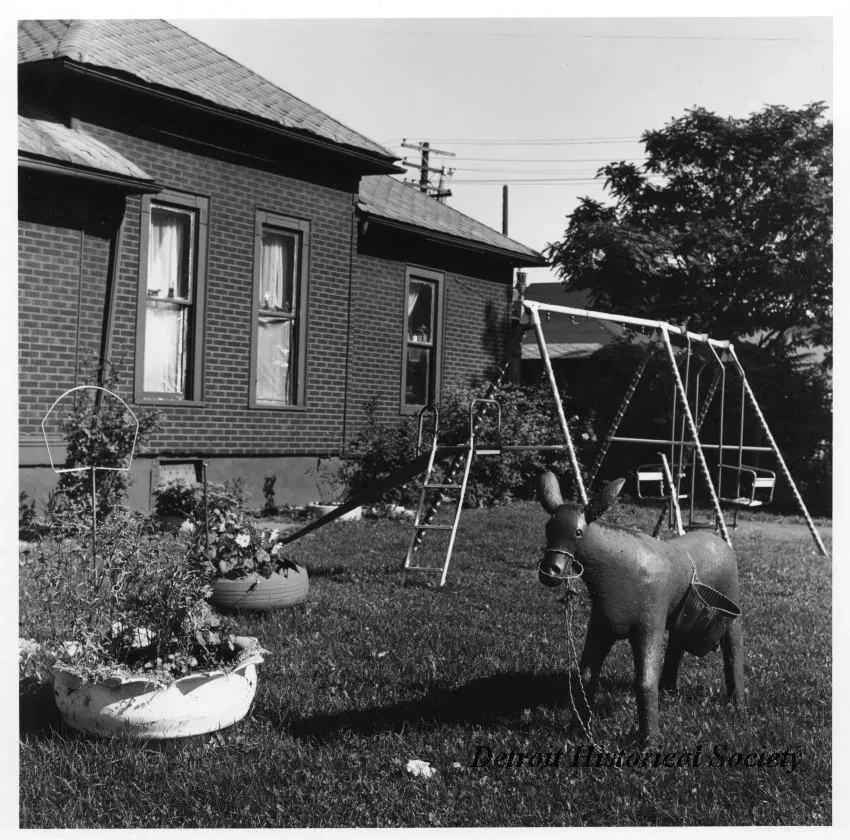 Print, Photographic - Garden, Latino Community