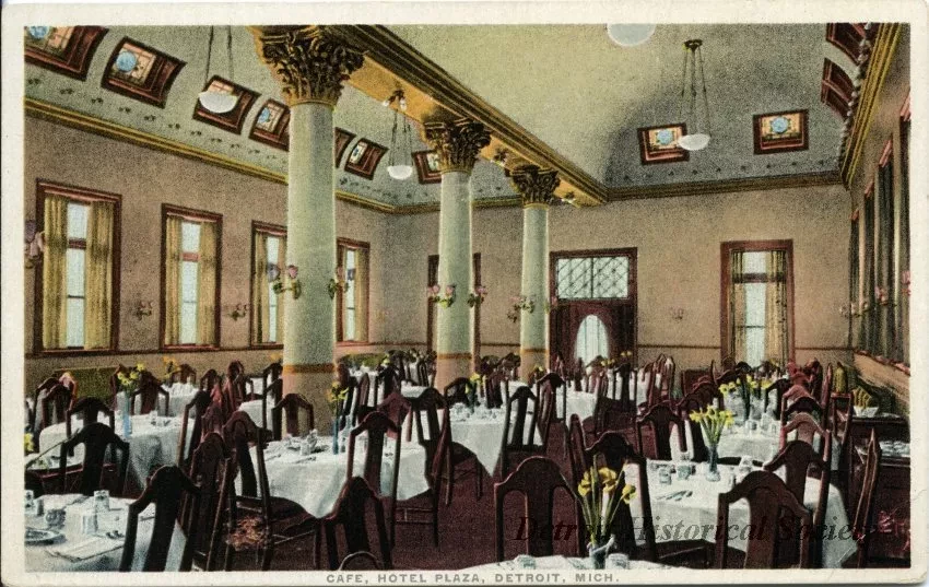 Postcard - Cafe, Hotel Plaza, Detroit, Mich.
