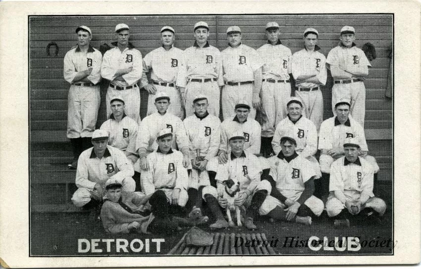 Postcard - Detroit Club