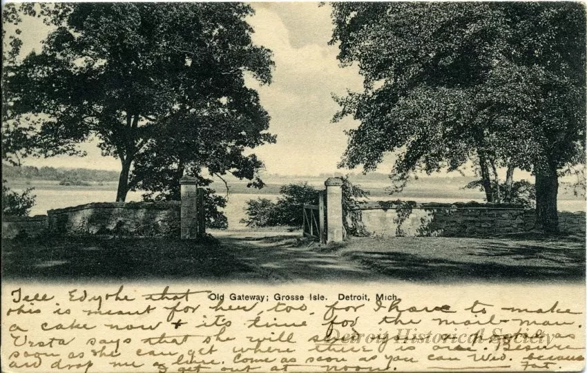 Postcard - Old Gateway; Gross Isle. Detroit, Mich.