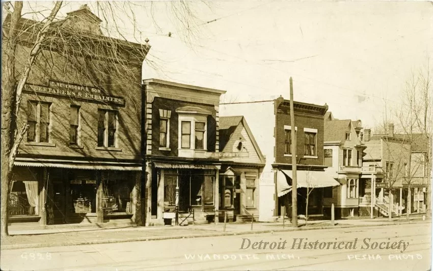 Postcard - Wyandotte, Mich.