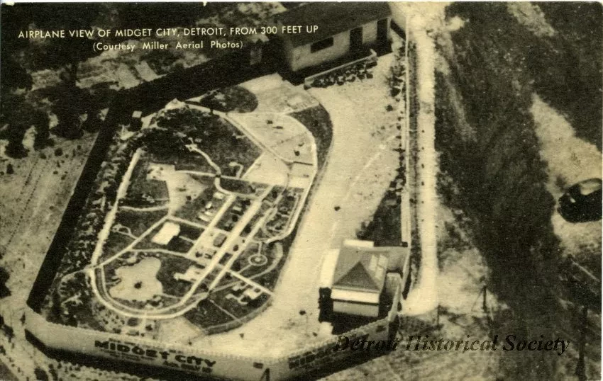 Postcard - Airplane View of Midget City, Detroit, From 300 Feet Up
(Courtesy Miller Aerial Photos)