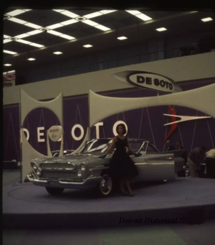 Slide, Stereo