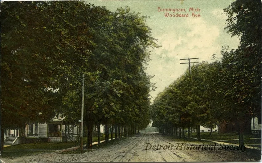 Postcard - Birmingham, Mich. Woodward Ave.