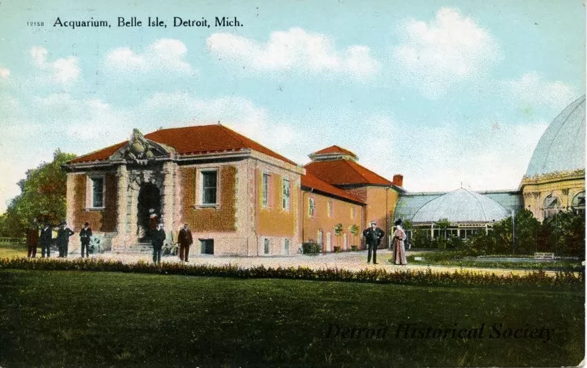 Postcard - Aquarium, Belle Isle, Detroit, Mich.