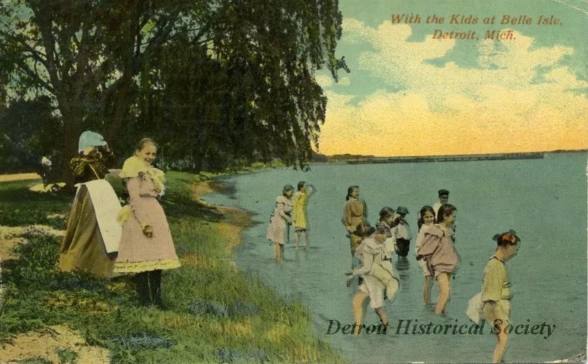 Postcard - With the Kids at Belle Isle, Detroit, Mich.