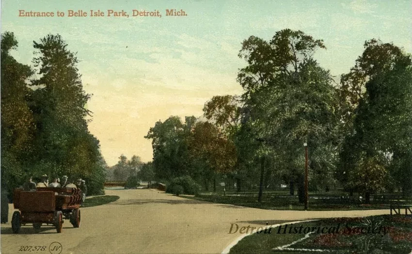 Postcard - Enterence to Belle Isle Park, Detroit, Mich.