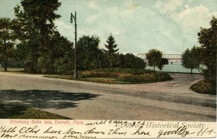 Postcard - Driveway, Belle Isle, Detroit, Mich.