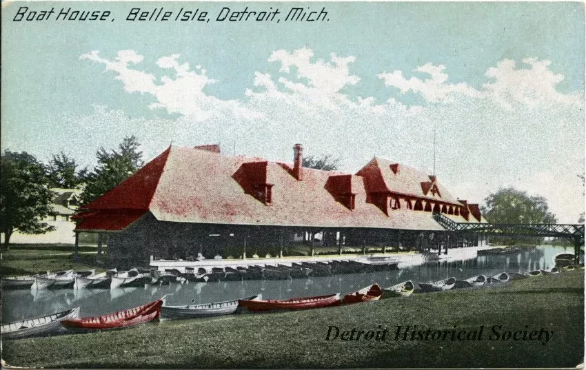 Postcard - Boat House, Belle Isle, Detroit, Mich.