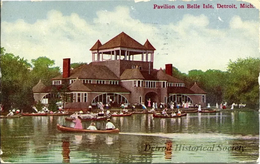 Postcard - Pavilion on Belle Isle, Detroit, Mich.