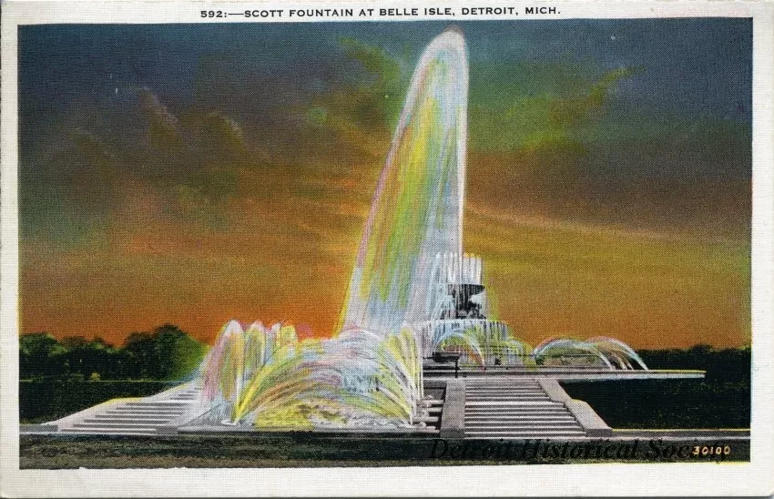 Postcard - Scott Fountain at Belle Isle, Detroit, Mich.