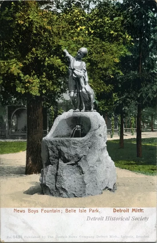 Postcard - News Boys Fountain; Belle Isle Park, Detroit, Mich.
