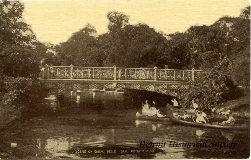 Postcard - Scene on Canal, Belle Isle, Detroit, Mich.