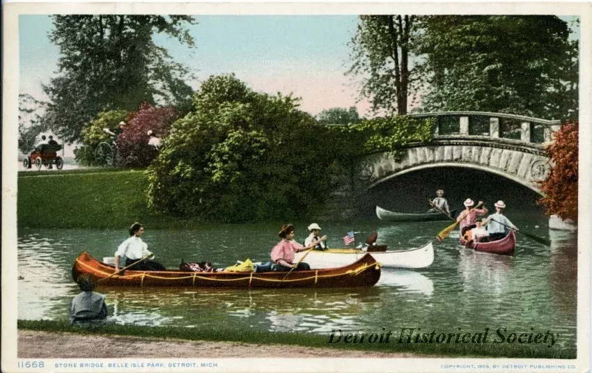 Postcard - Stone Bridge, Belle Isle Park, Detroit, Mich.