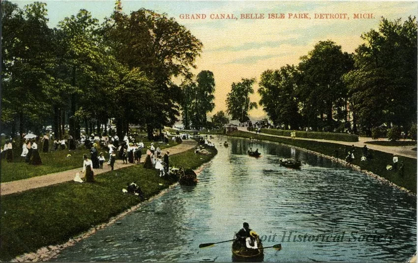 Postcard - Grand Canal, Belle Isle Park, Detroit, Mich