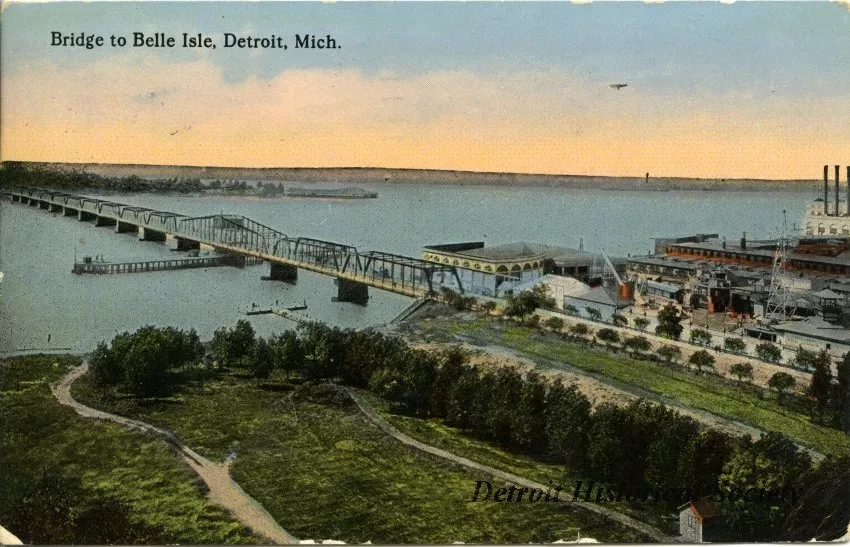 Postcard - Bridge to Belle Isle, Detroit, Mich.