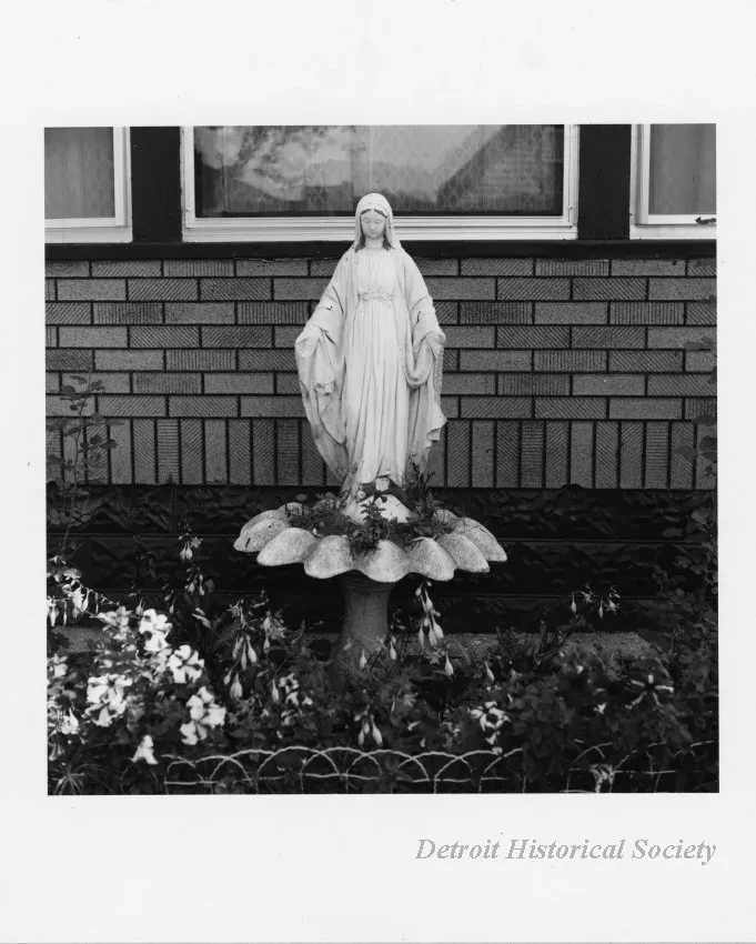 Print, Photographic - Garden - Latino Community