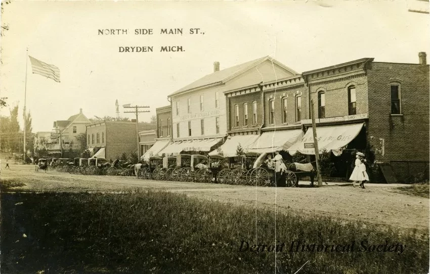 Postcard - North Side Main St., Dryden Mich.