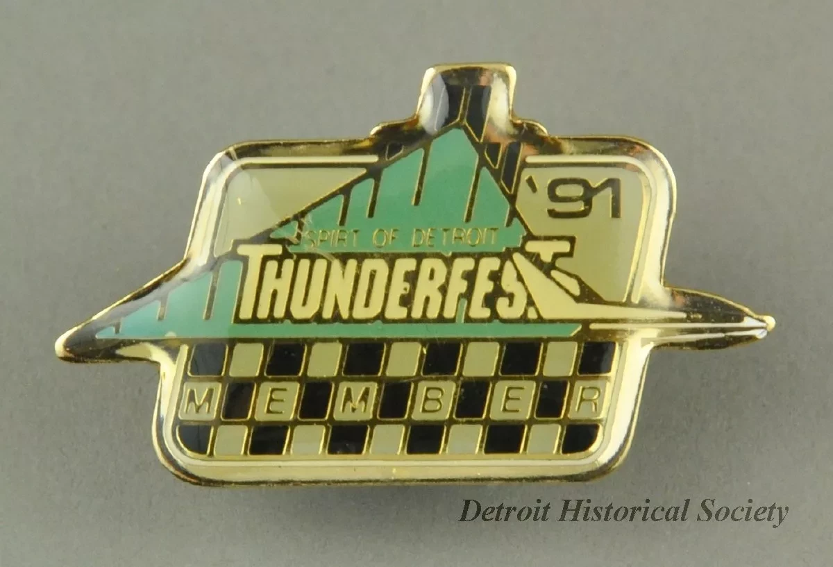 Medal, Pin