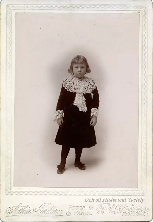 Photograph, Cabinet