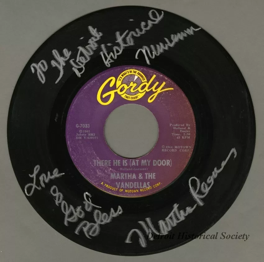 Album, Record - Dancing in the Streets/There He Is (At My Door)