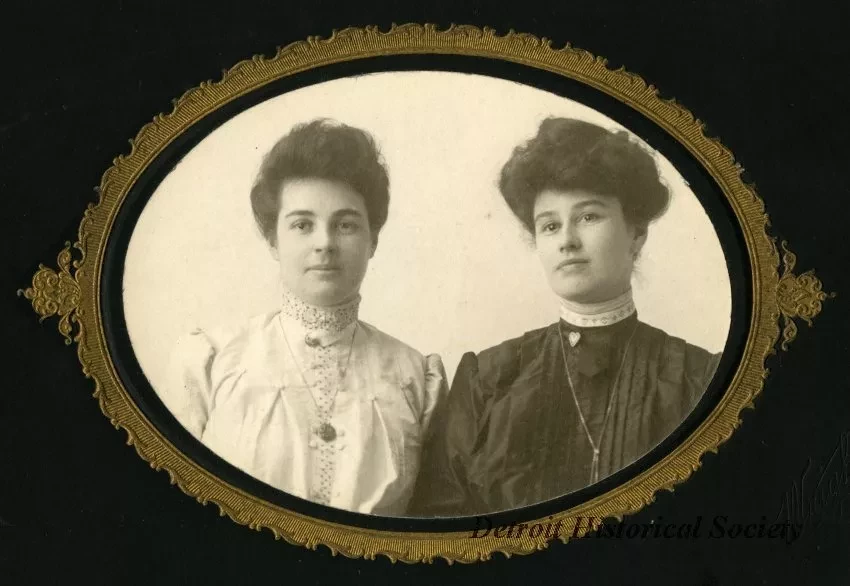 Photograph, Cabinet
