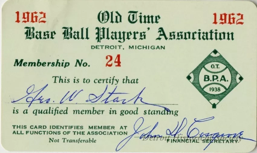 Card, Membership