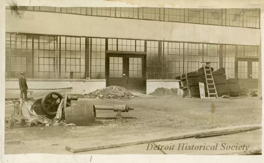 Postcard, Picture