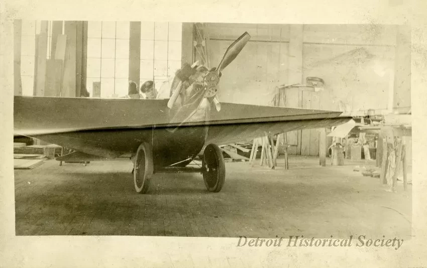 Postcard, Picture