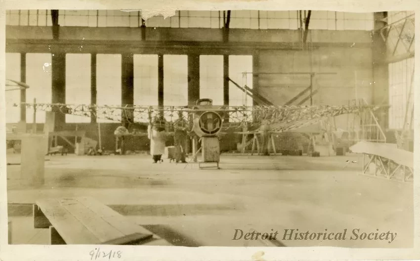 Postcard, Picture