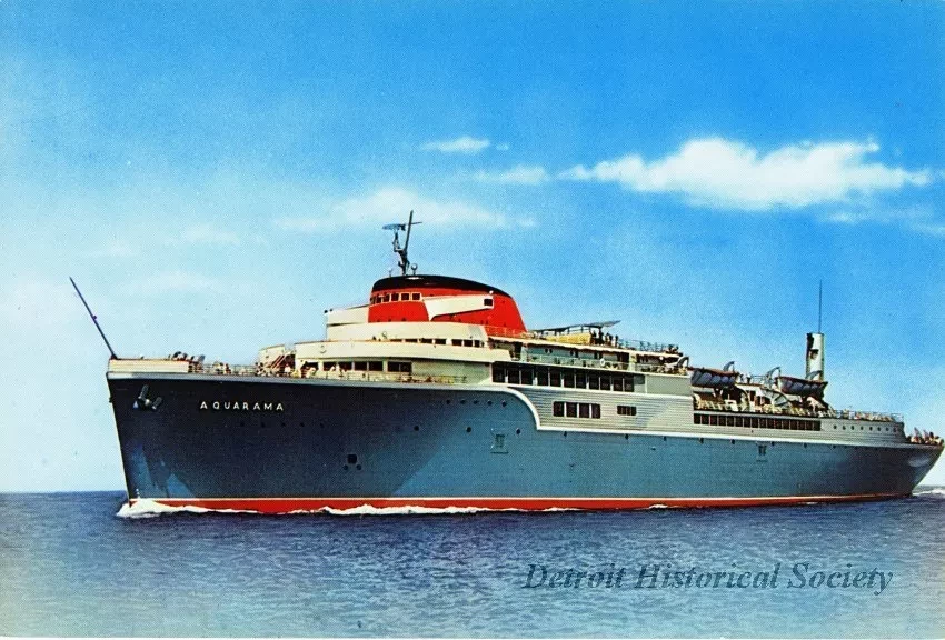 Postcard - Aquarama