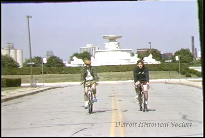 U-Matic - Tape #1, 5/29/85
Belle Isle B-Roll
0202