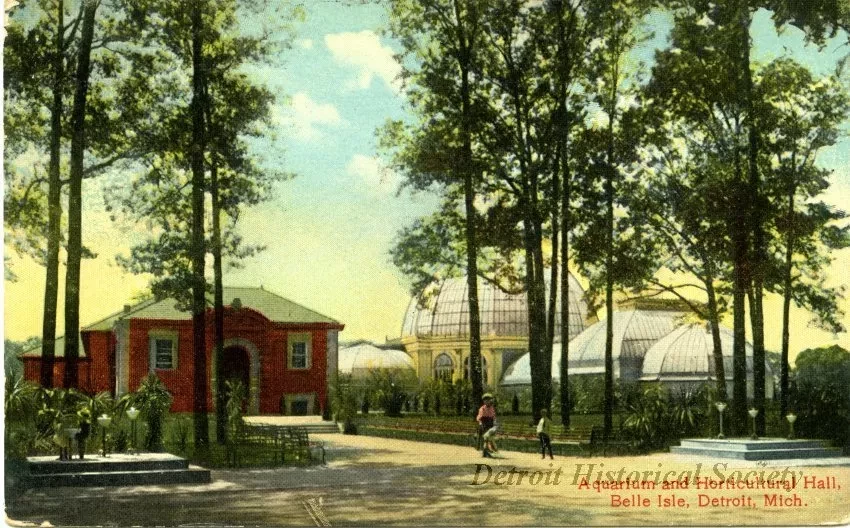 Postcard - Aquarium and Horticultural Hall, Belle Isle, Detroit, Mich.