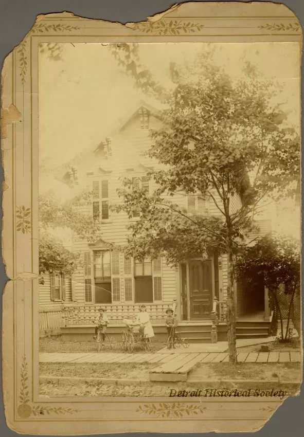 Photograph, Cabinet