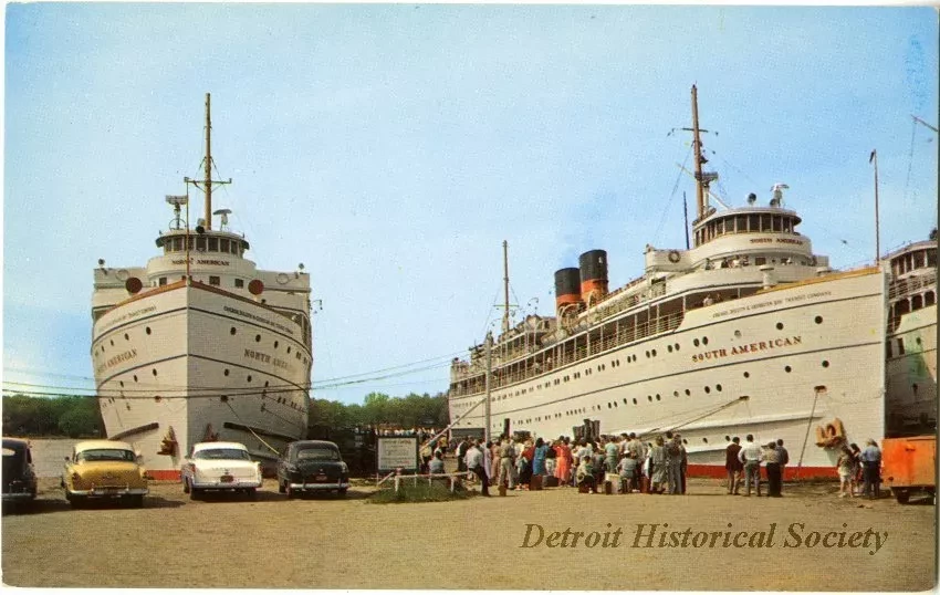 Postcard - Georgian Bay Line Sister Ships S.S. NORTH AMERICAN S.S. SOUTH AMERICAN