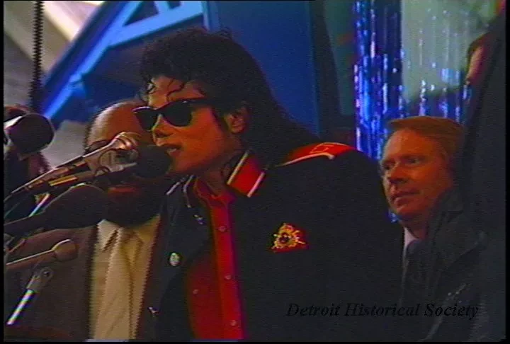 U-Matic - Press Confs. #5
CAY/Michael Jackson @ Motown Museum 10-22-88
Inde/Cart Race Car