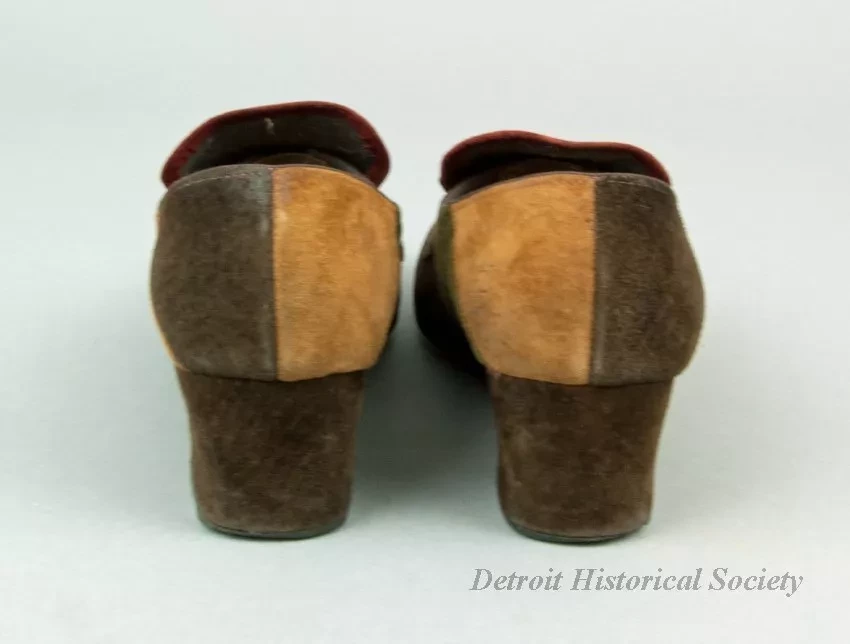 Shoe