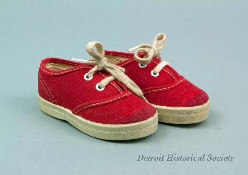 Shoe