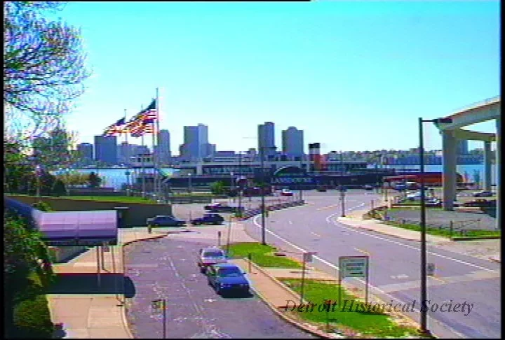 U-Matic - Tape 5
Media Day Downtown externs
Hart Plaza, Pontchartrain, River, Lansdowne, Spirit of Detroit
Logged
4-29-90