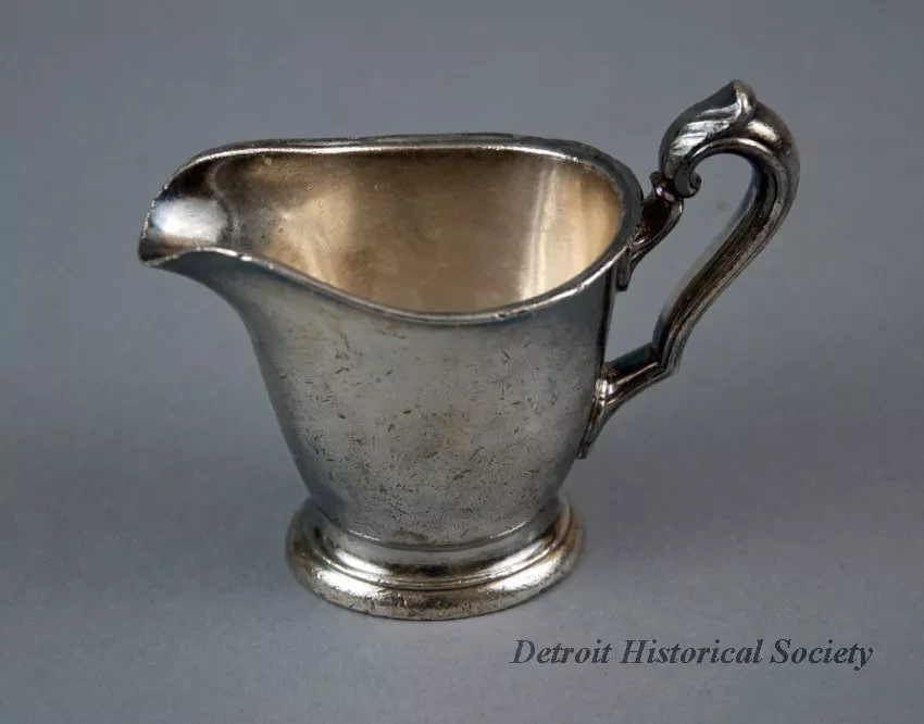 Pitcher, Cream