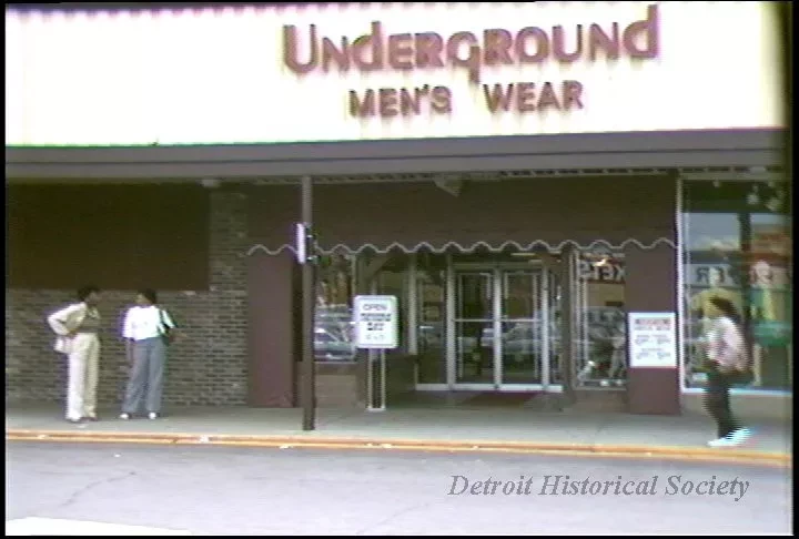U-Matic - Neigh Shopping Days (B-Roll)
Roll 6