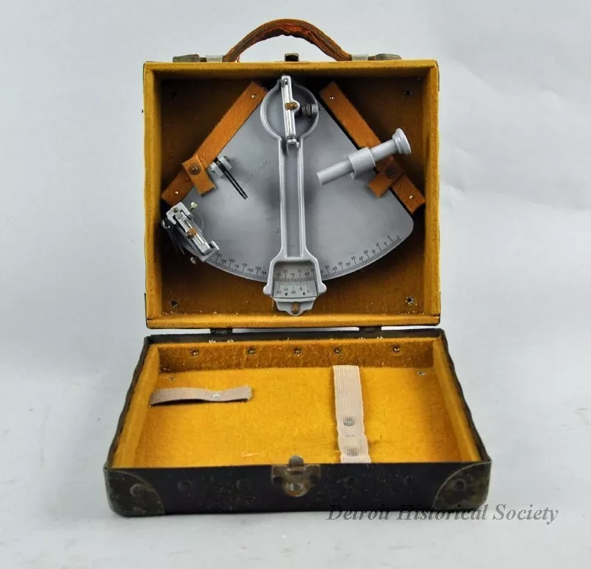 Sextant