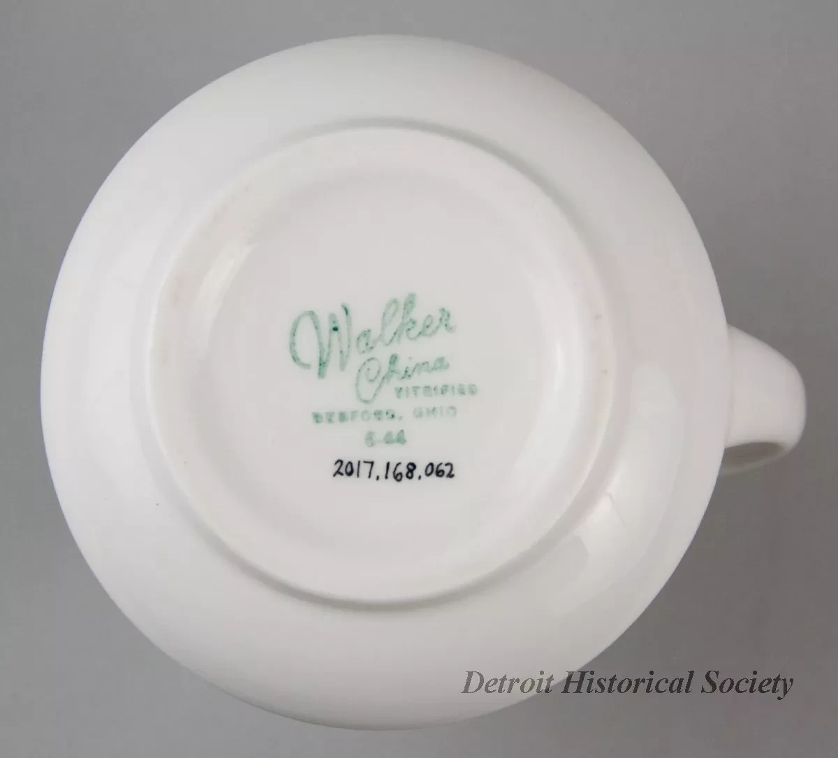 Pitcher, Cream
