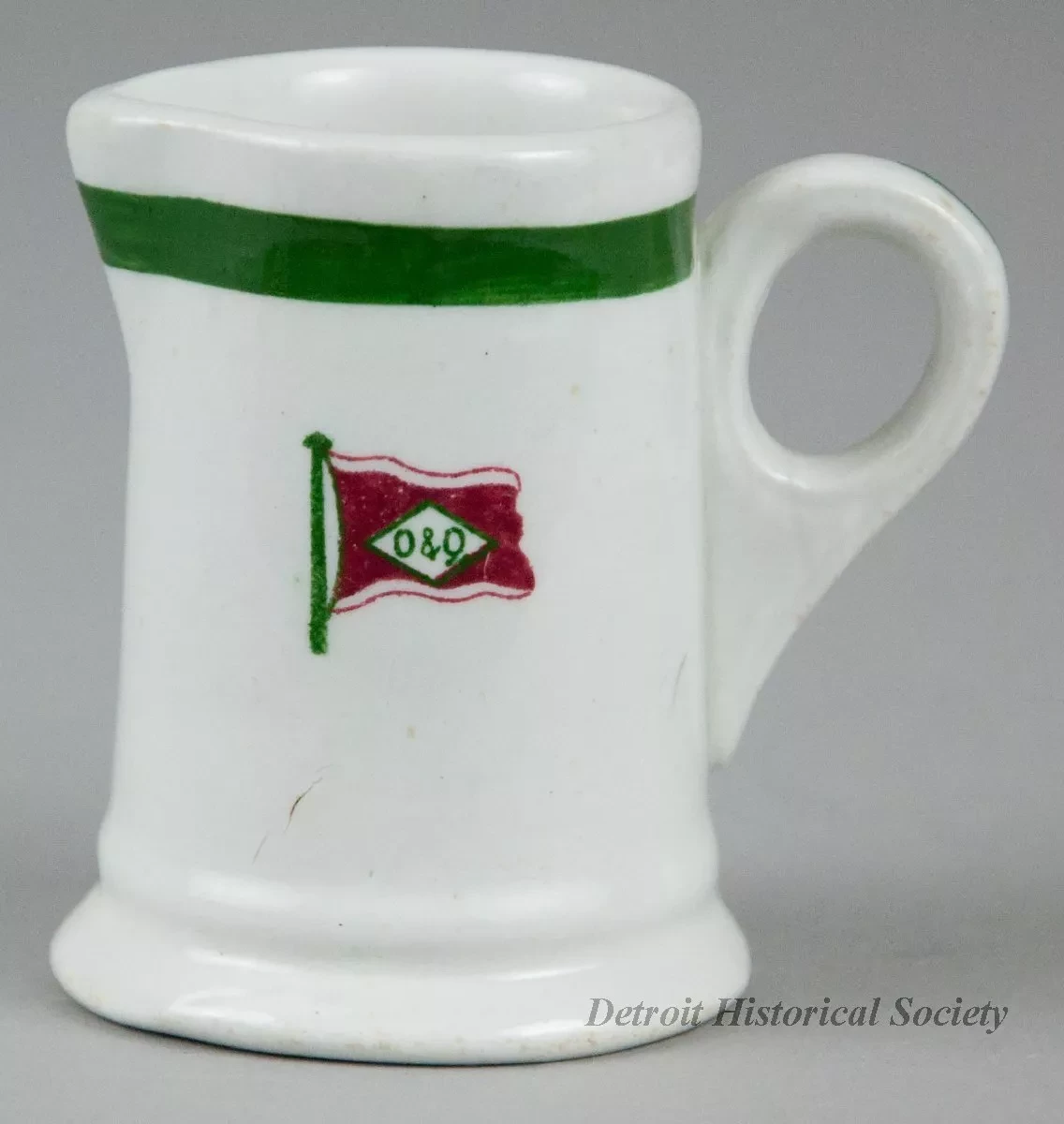 Pitcher, Cream