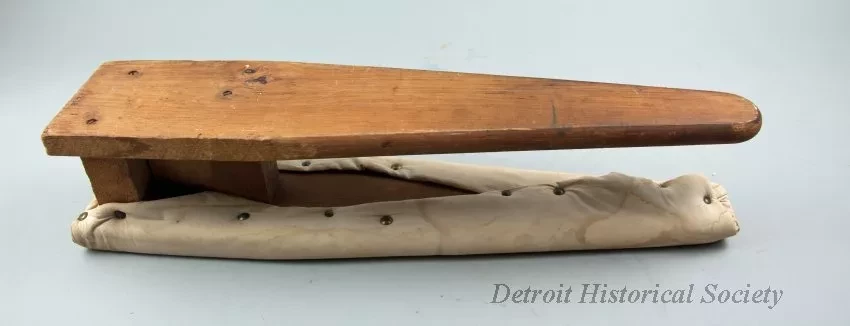 Board, Sleeve