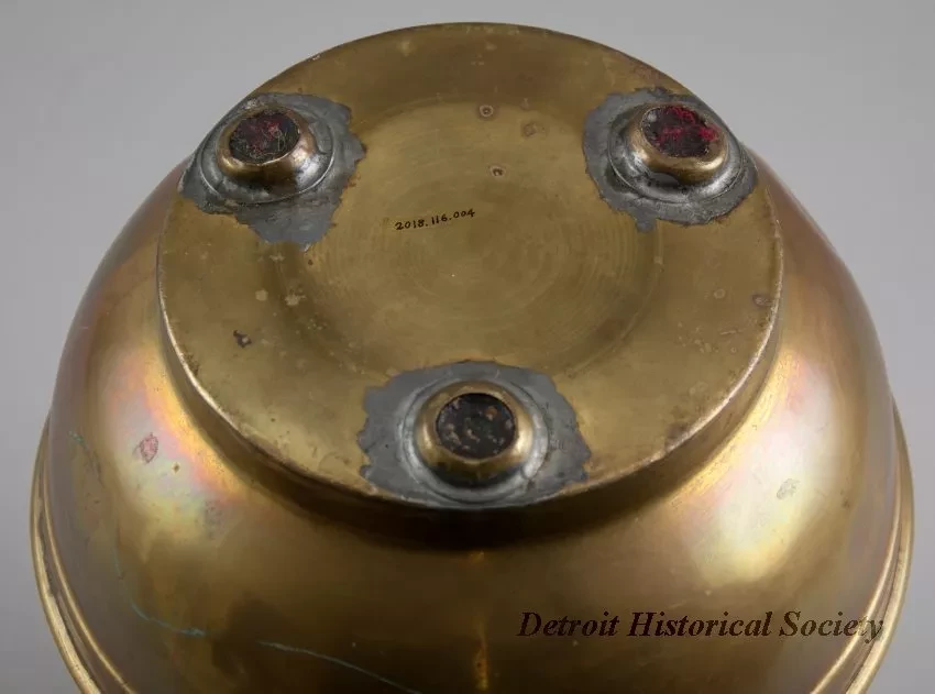 Spittoon