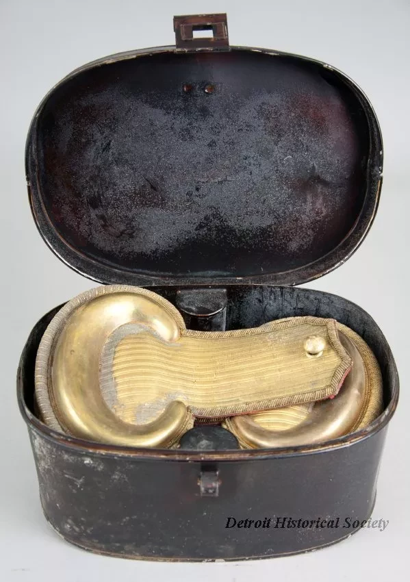 Epaulet