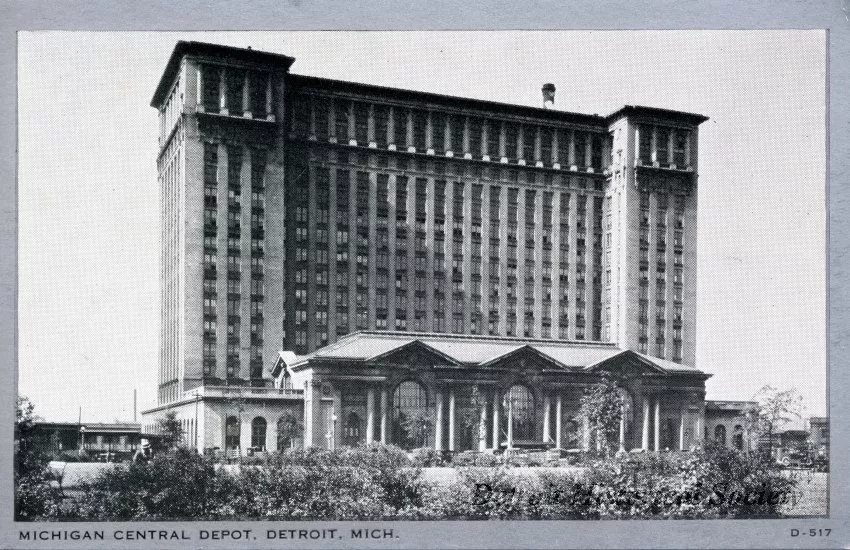 Postcard - Michigan Central Depot, Detroit, Mich.